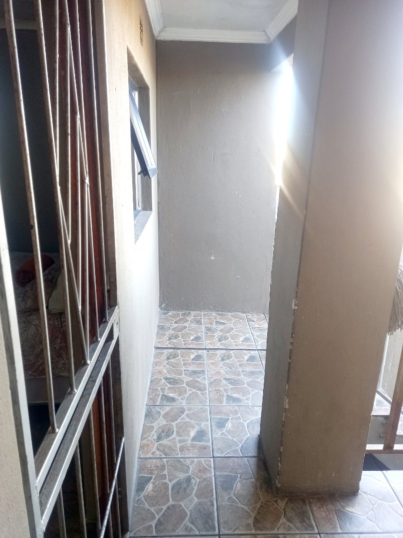 9 Bedroom Property for Sale in Wallacedene Western Cape